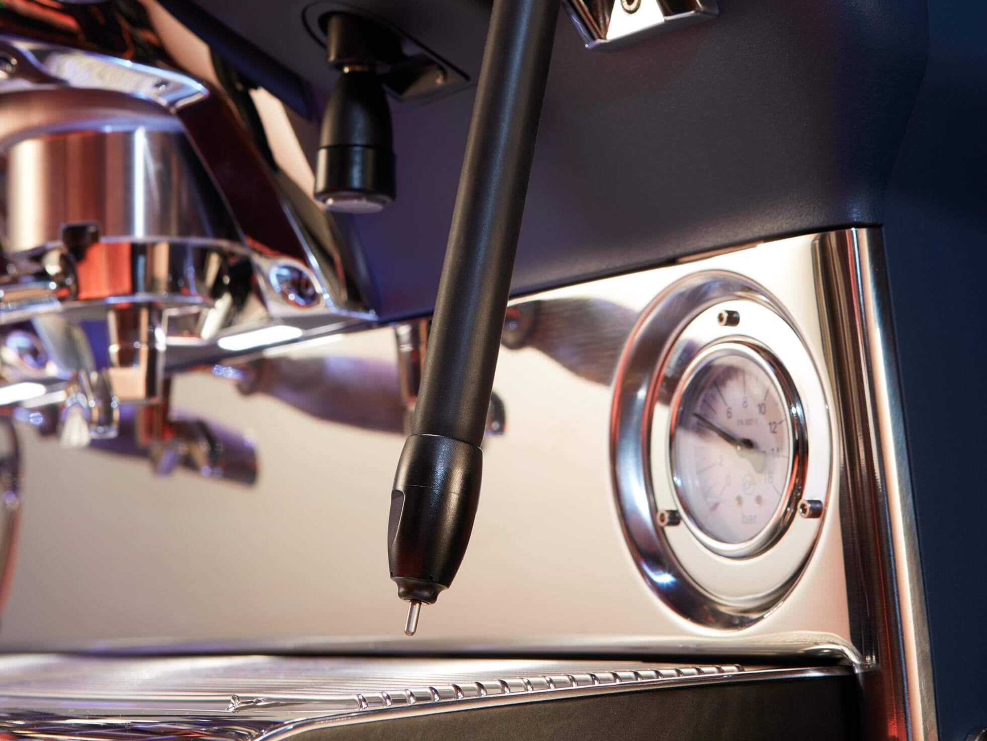 E71 TOUCH GTI A/2 – BACKLIT